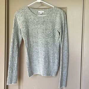 Cute grey crewneck sweater, angora blend, women’s sz L, cable knit detail